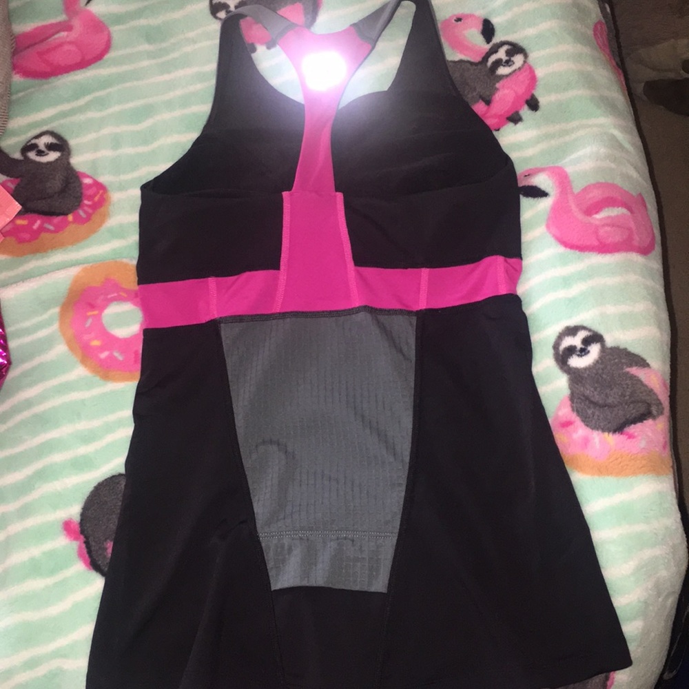 Workout tank bundle - Picture 5 of 7